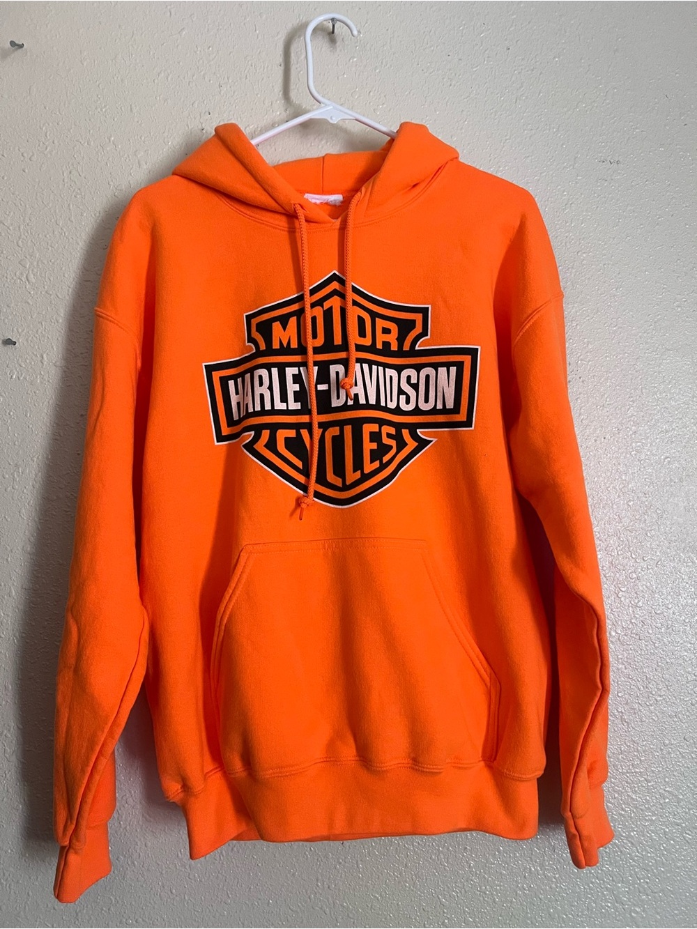 Y2K Harley-Davidson Men's Orange Hoodie with Gothic Lettering Logo